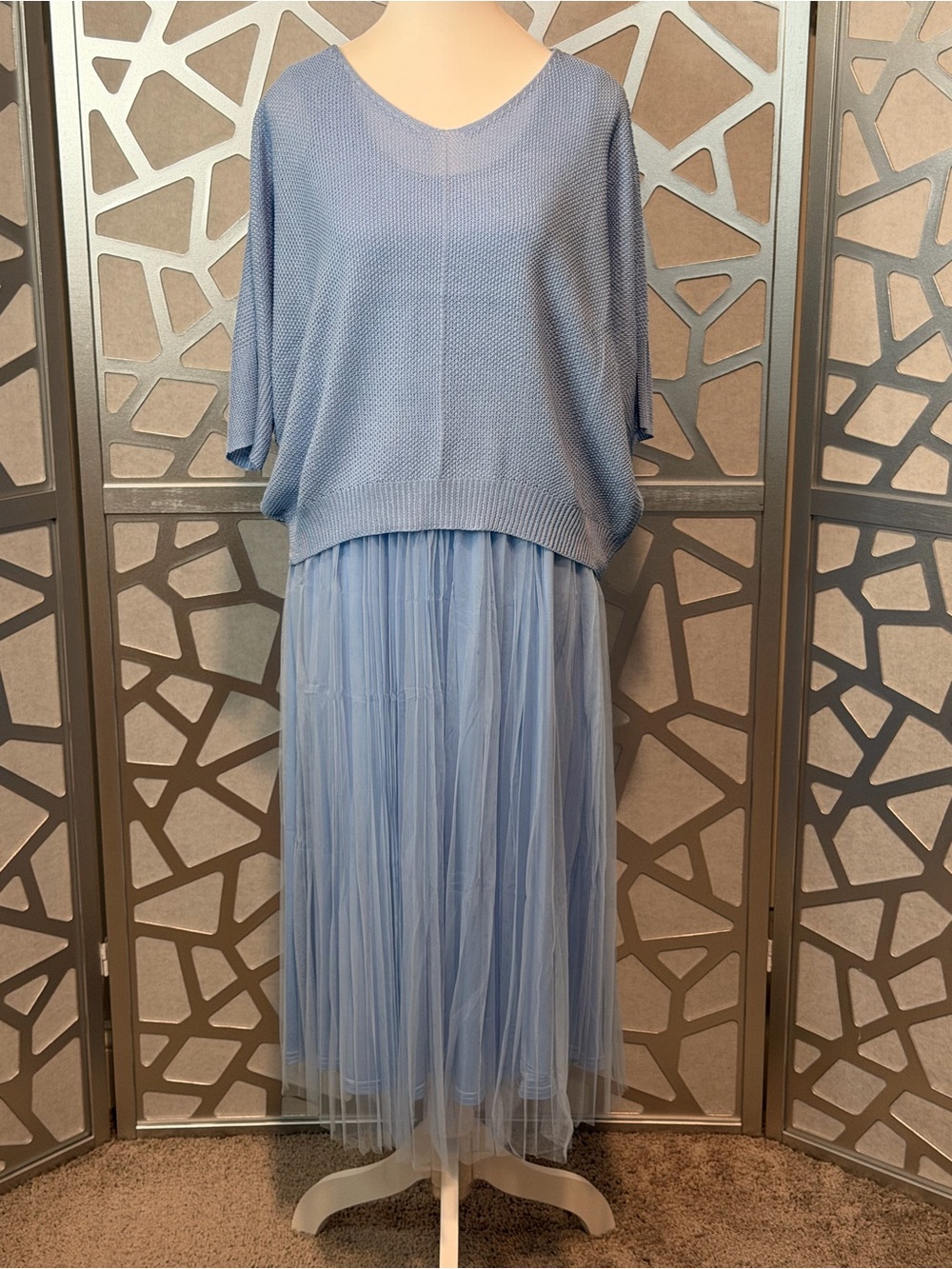 New Arrivals! 2PC Light Blue Pleated Tulle Dress & Knit Top. - Picture 5 of 6